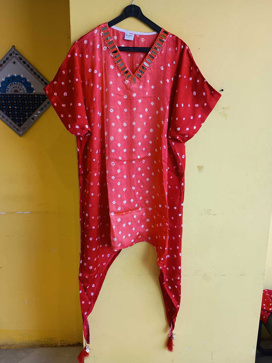 "Tashvi" modal bandhni mirror work kaftan style kurti