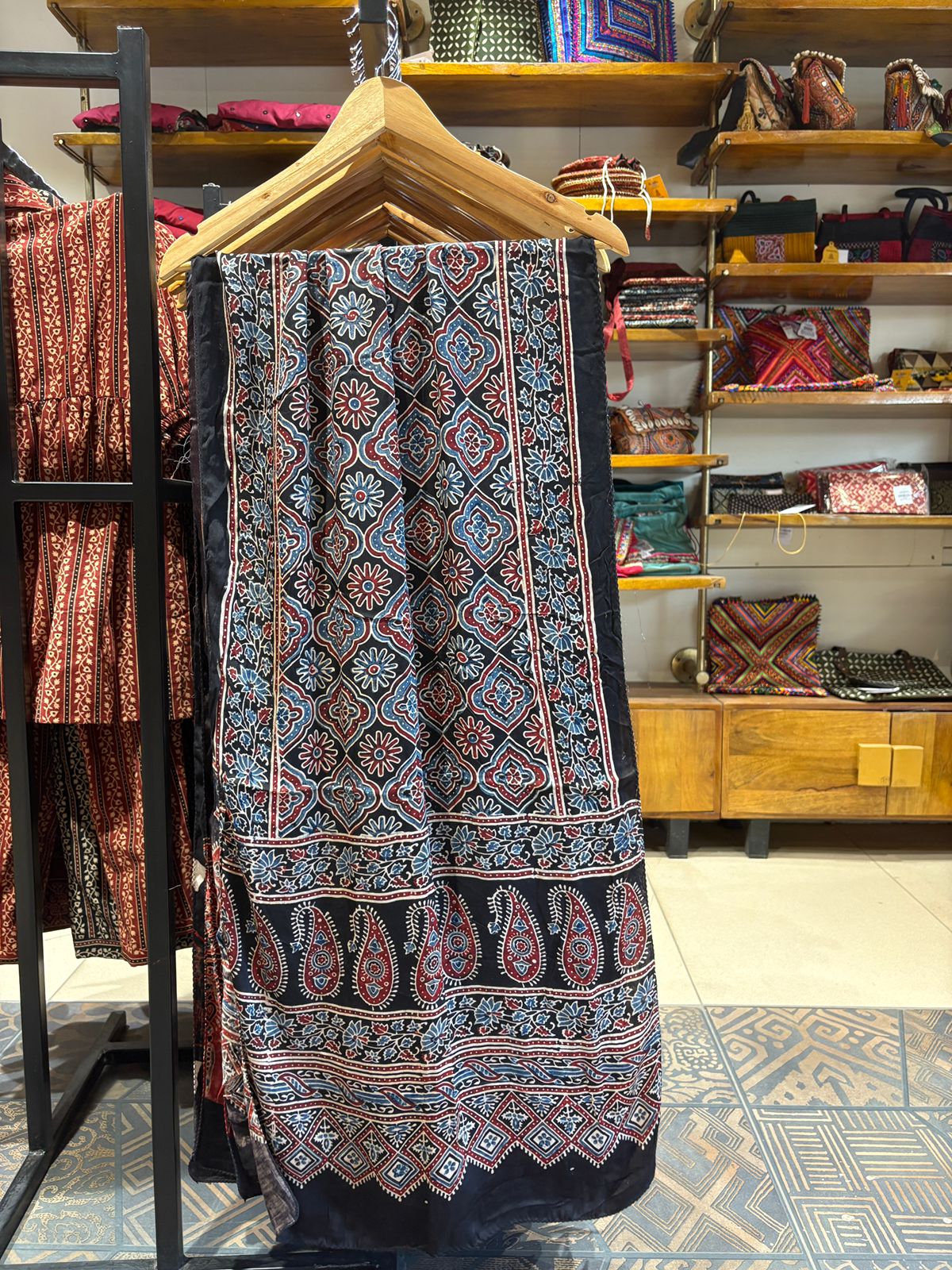 "siya" new natural modal silk stole