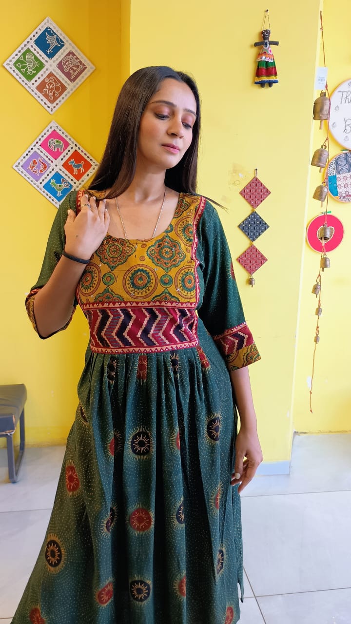 "AASHI" NATURAL RAYON GREEN KURTI PLAZO SET