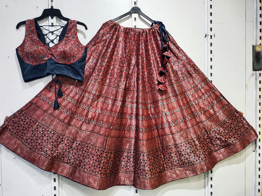 "Kaushiki" New mashru silk skirt & blouse set