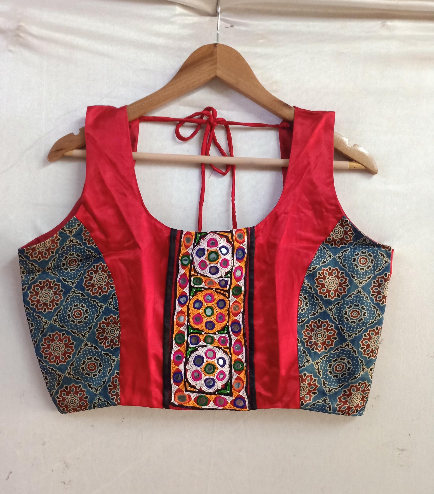 "Kriva" Mashroo sleeveless blouse