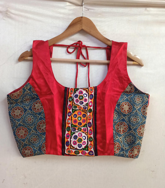 "Kriva" Mashroo sleeveless blouse