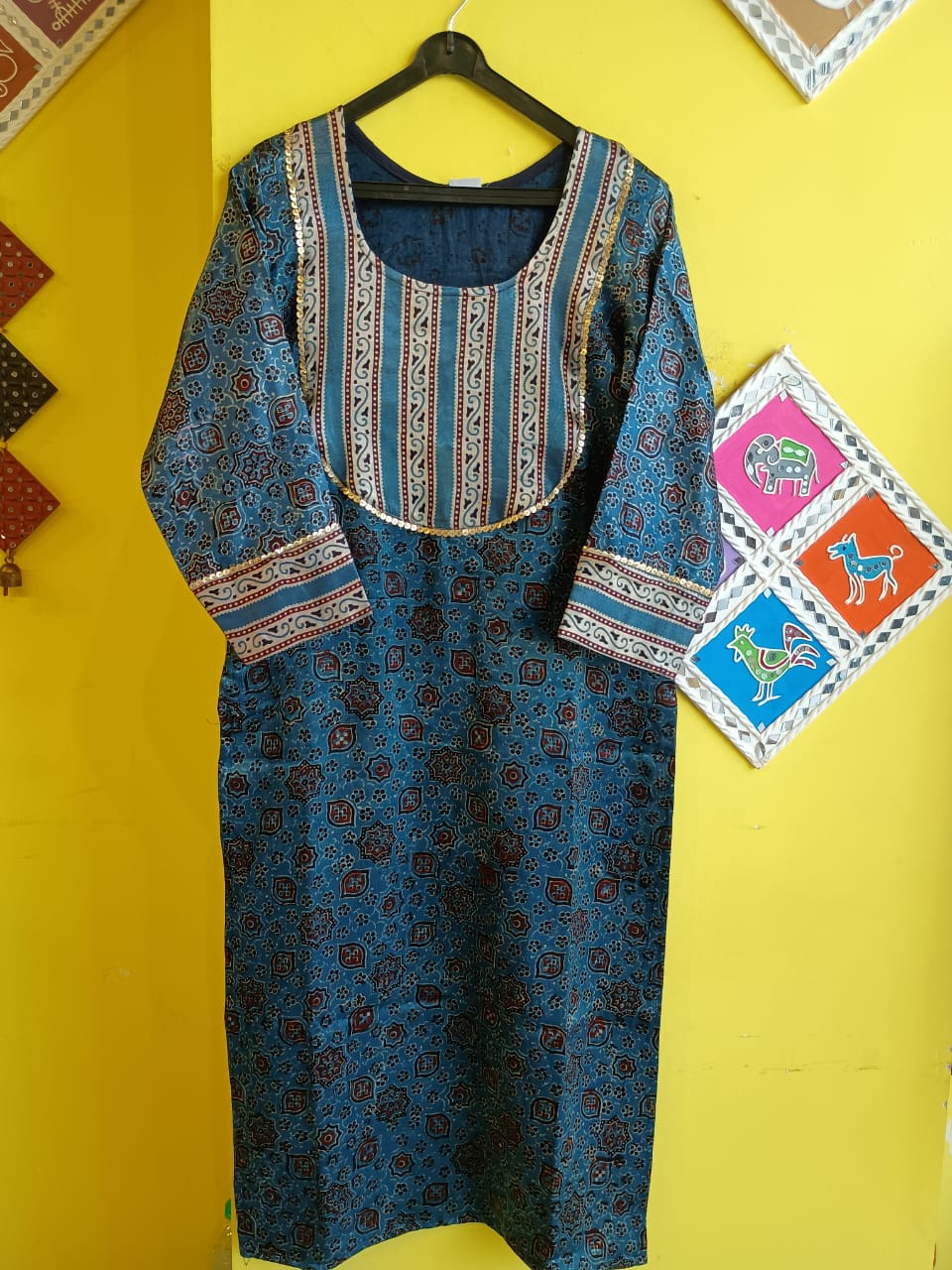 ''Naity'' pure mashru mirror work kurti
