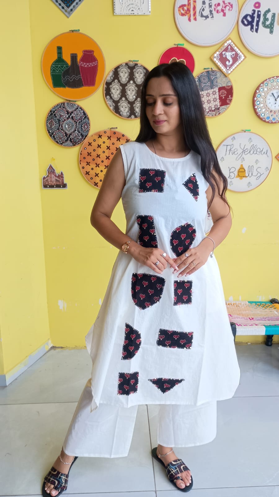 "Pragya" White Plain patch work new co-ord set