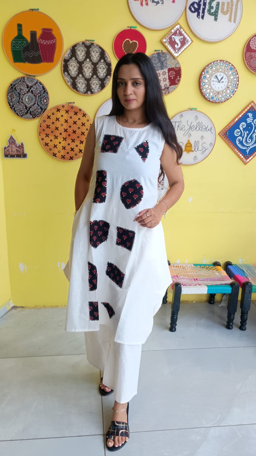 "Pragya" White Plain patch work new co-ord set