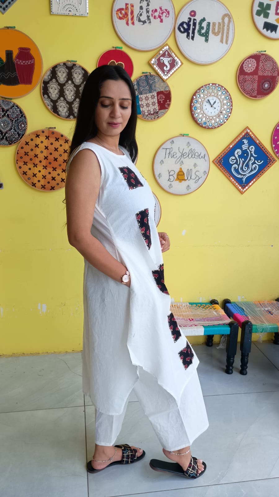 "Pragya" White Plain patch work new co-ord set