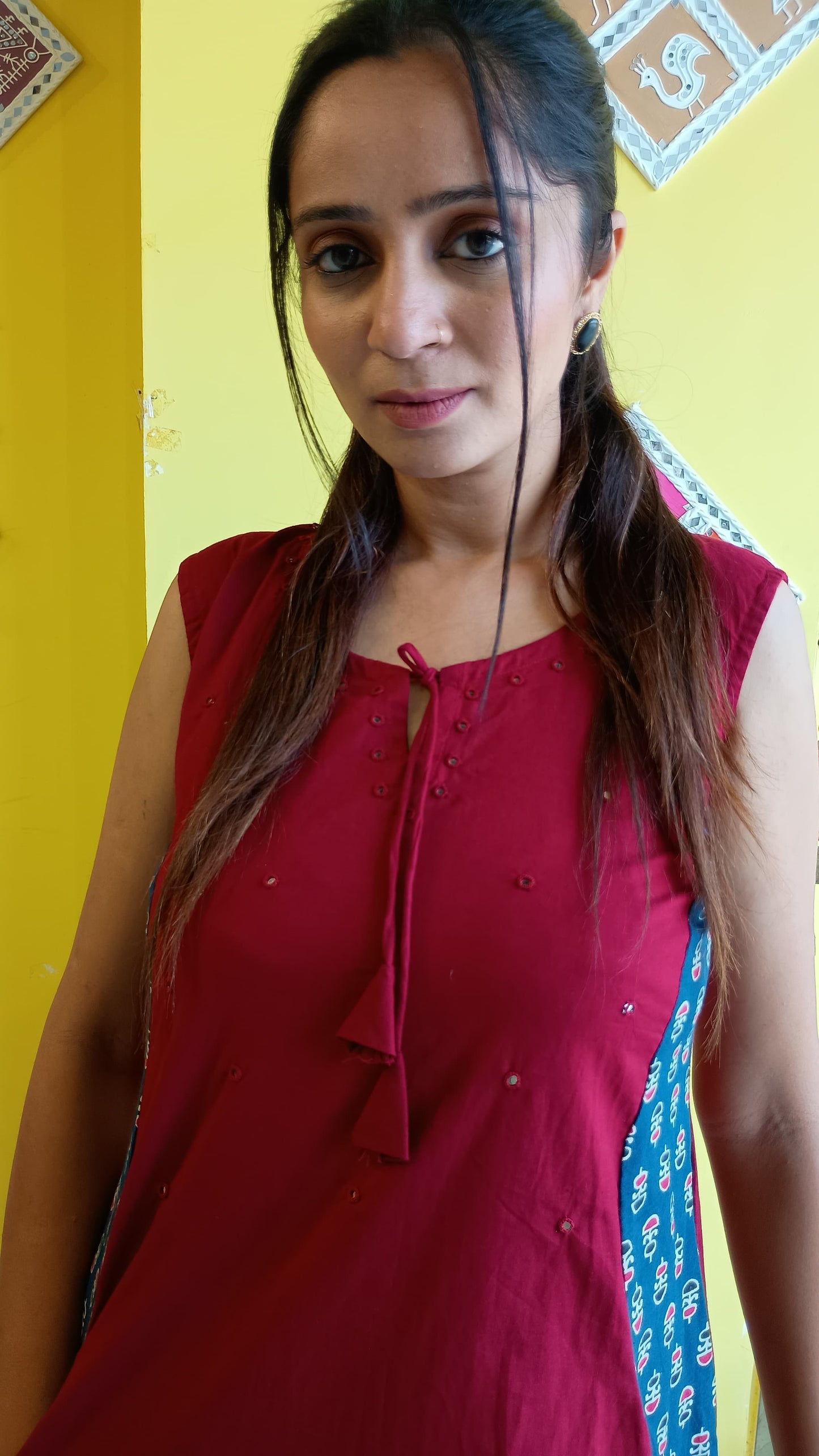 ''Ishika'' sleeveless plain cotton kurti