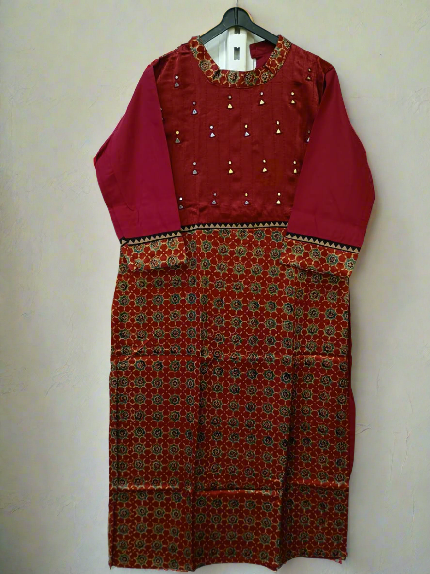 "Naity" mashroo mirror work kurti