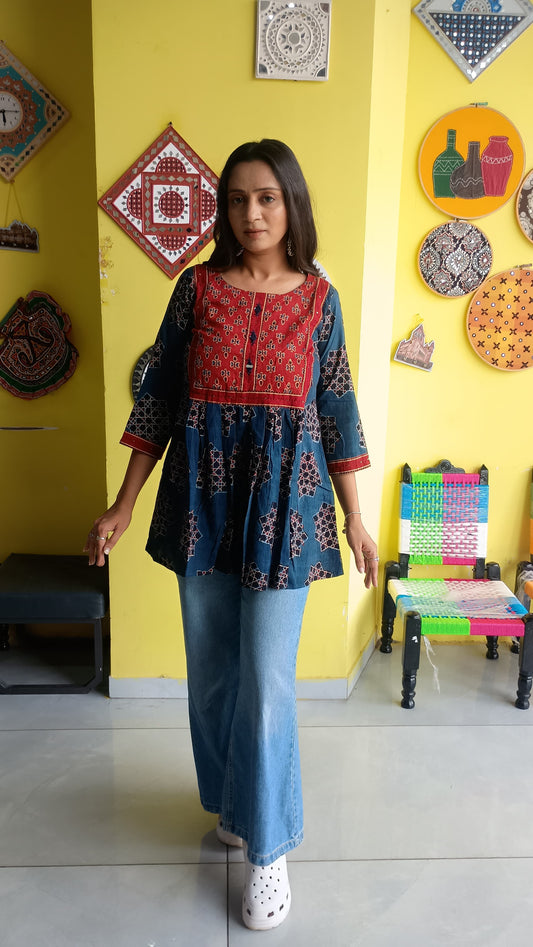 "Anshi" Natural mirror work peplum top