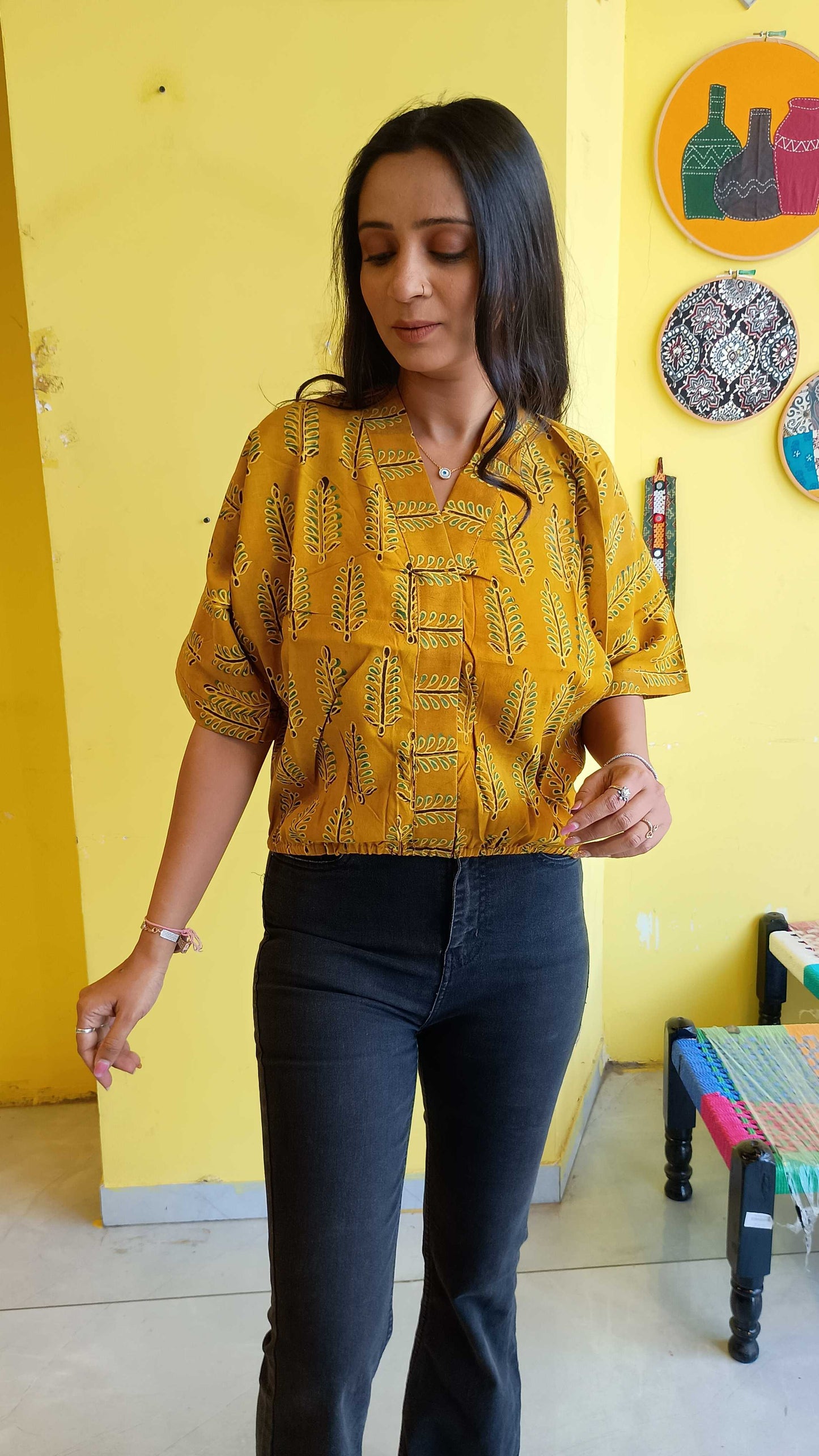 *adhya* natural rayon balloon top