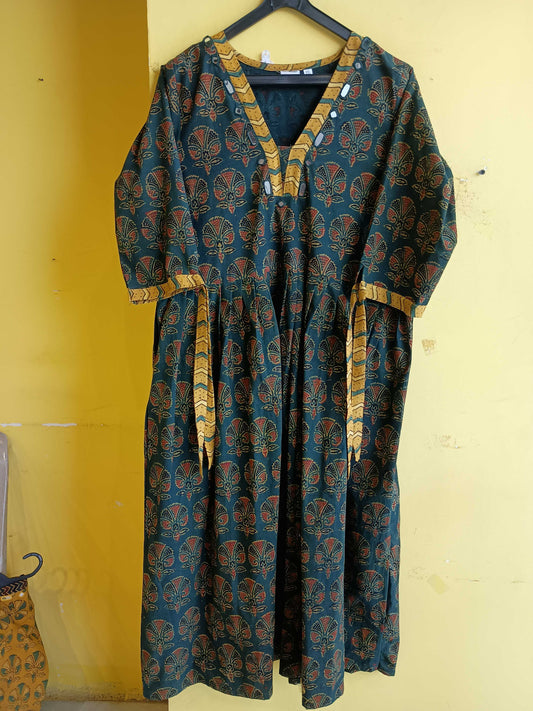 "Aarvi"natural handblock cotton frock style kurti