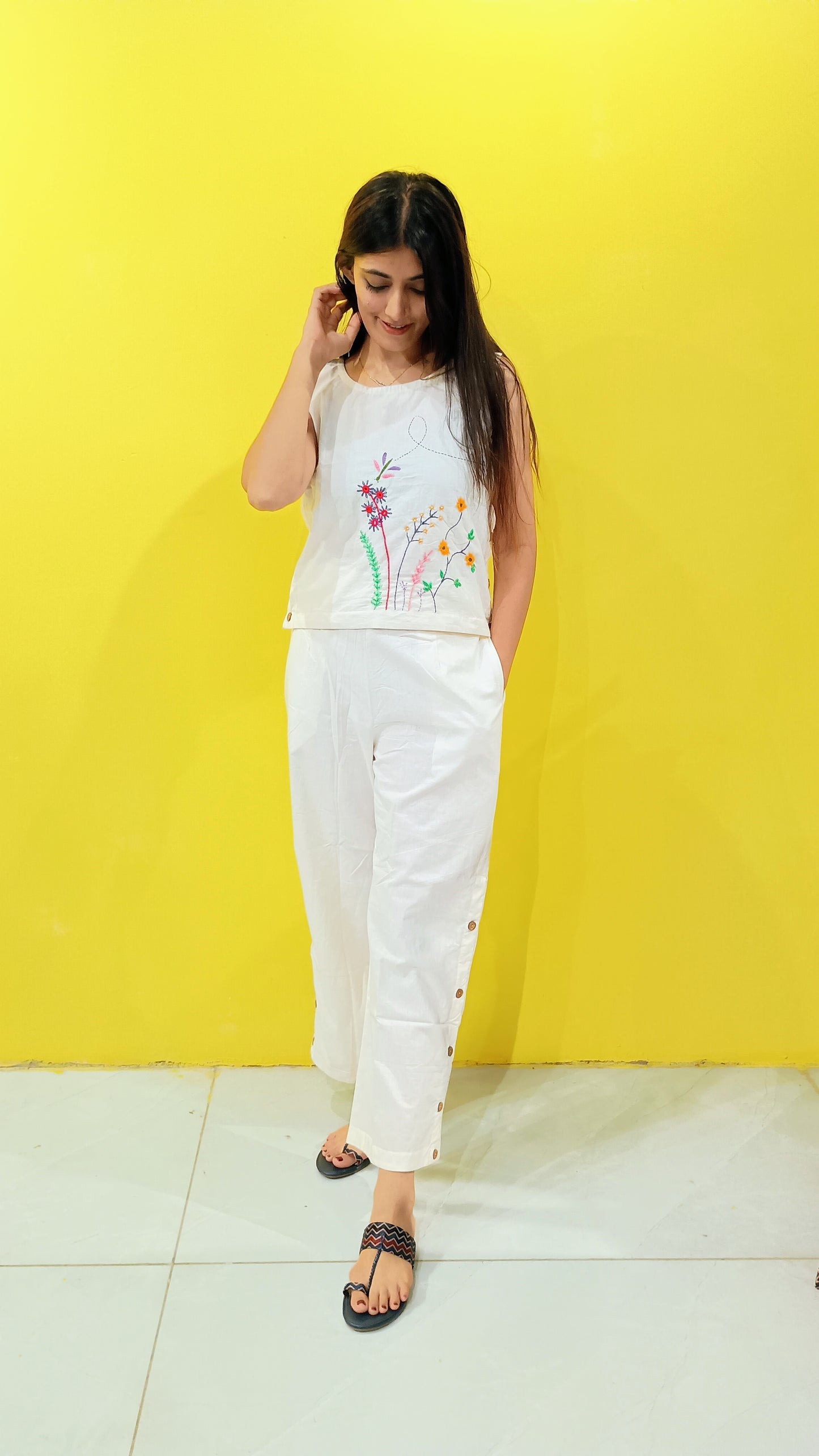 "Purvi"white Plain cotton handwork co-ord set