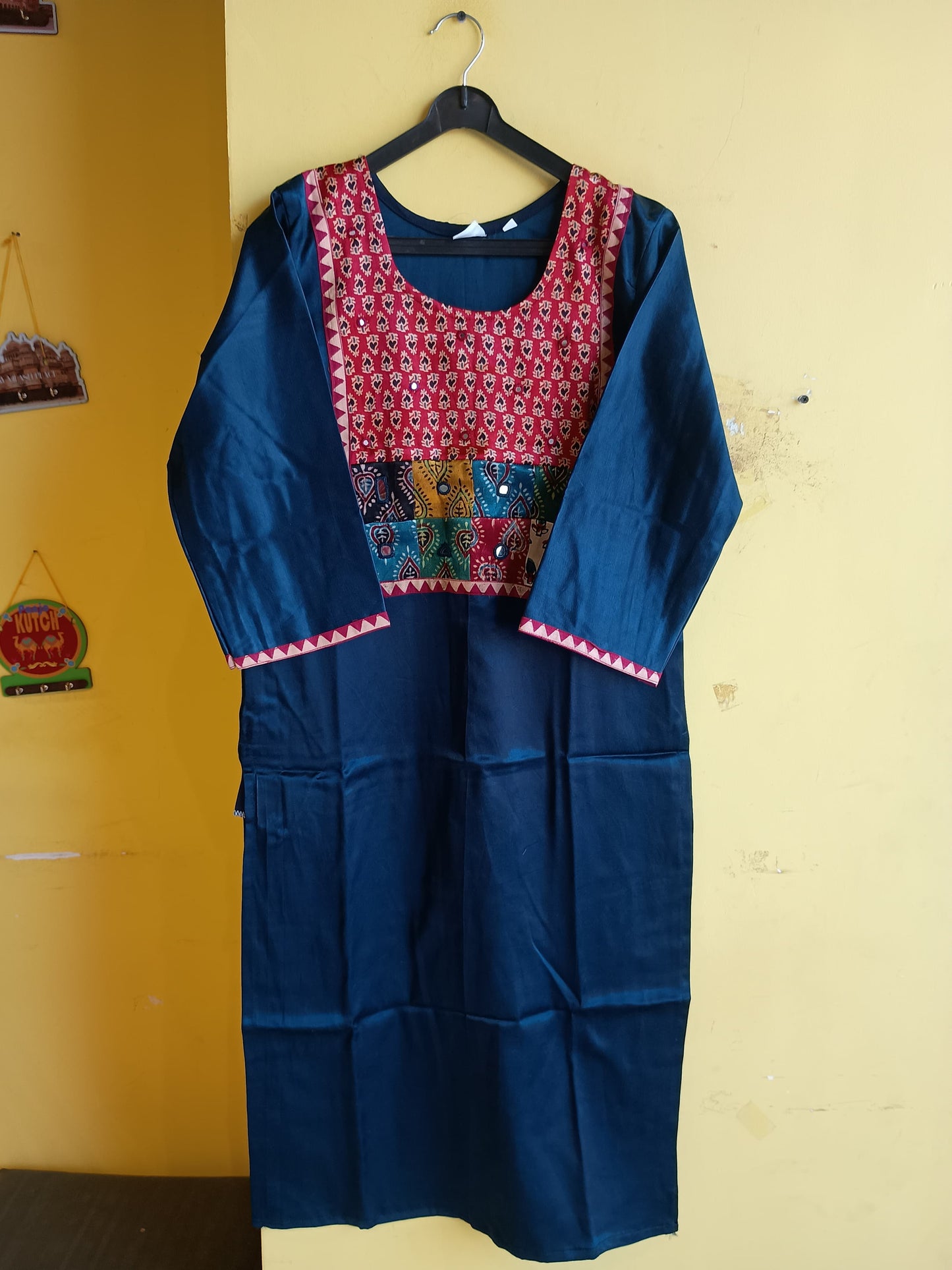 *Sanchita*Blue mashroo mirror work long straight kurti