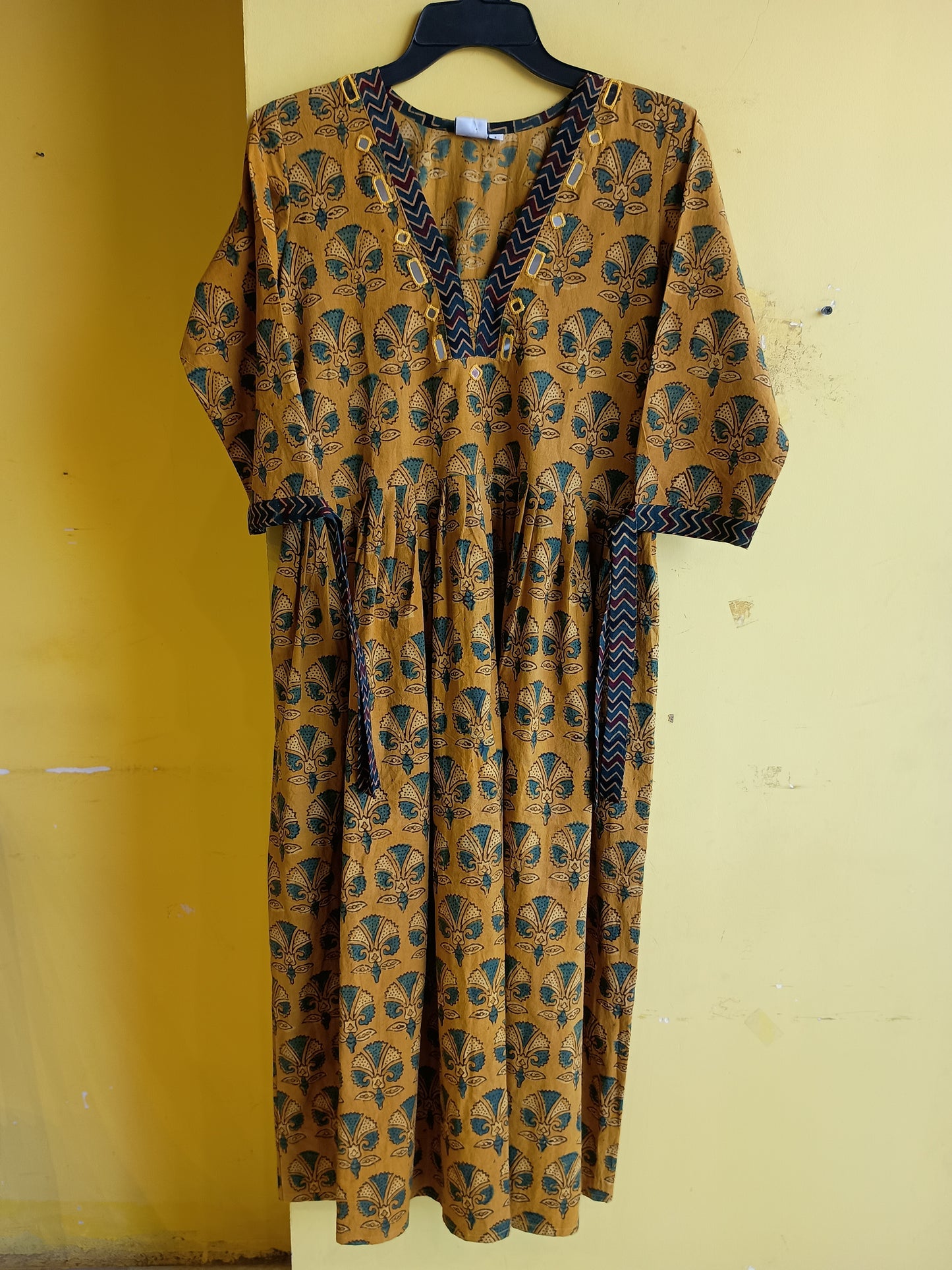 "Aarvi"natural handblock cotton frock style kurti