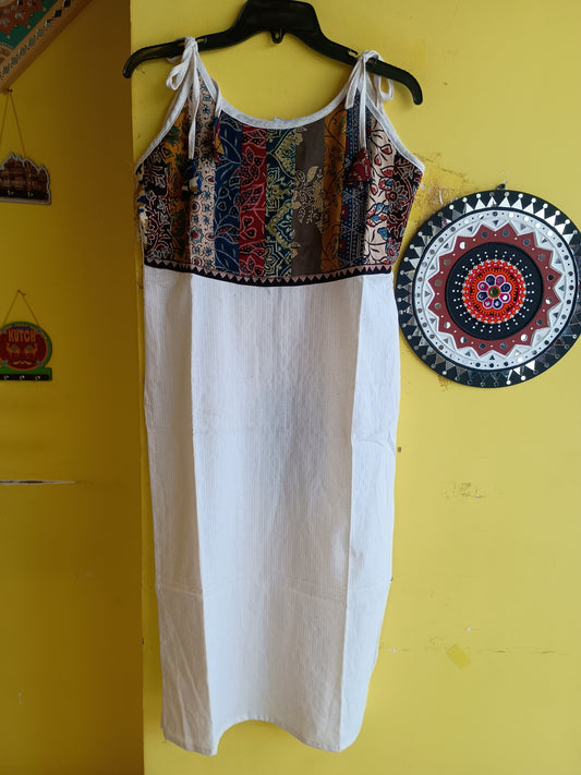 "MAHI" white plain katha spaghetti kurti