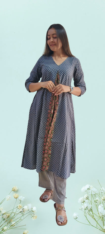 "ANOKHI" GRAY KATHA COTTON KURTI PANT SET