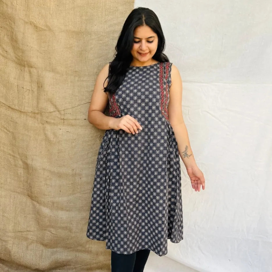 "REEVA" Semi natural mirror work kurti