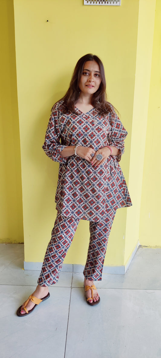 "JINISHA" Off white mirror work kedia style co-ord set