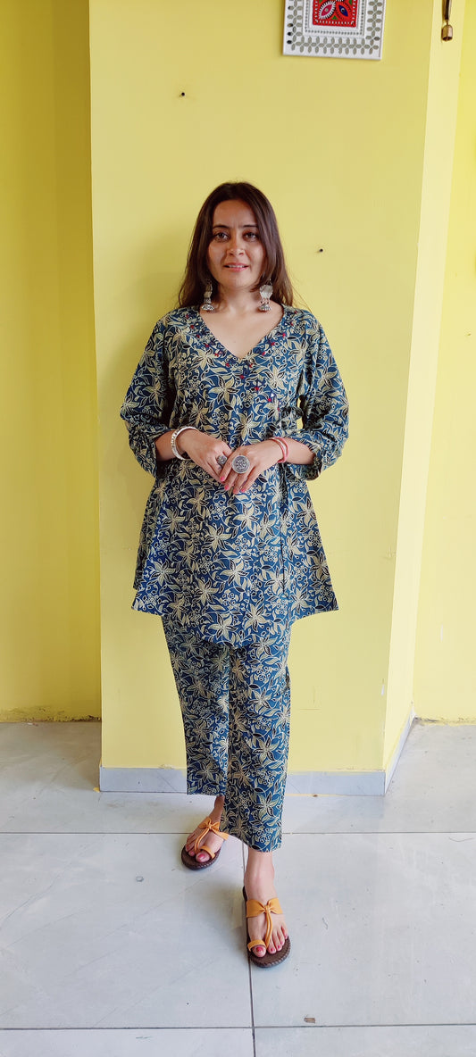 "Jinisha" Natural cotton kedia style co-ord set