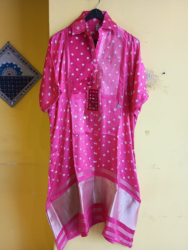 "Anshika" modal bandhej tc pallu kaftan style kurti