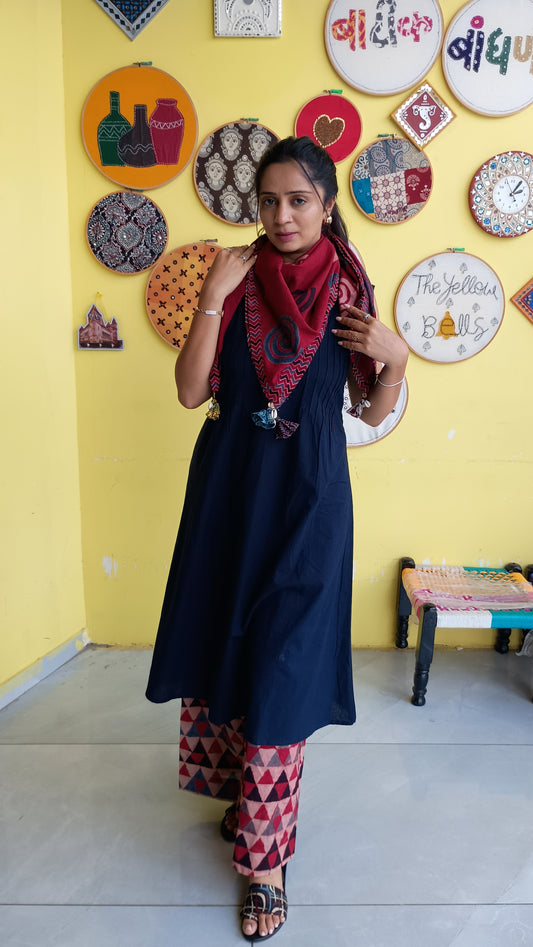 "Lavanya"Plain with natural cotton kurti pant set with scarf