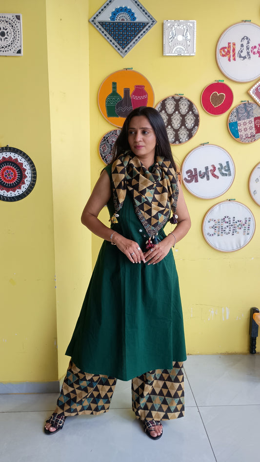 "Lavanya"Plain green with natural cotton kurti pant set with scarf