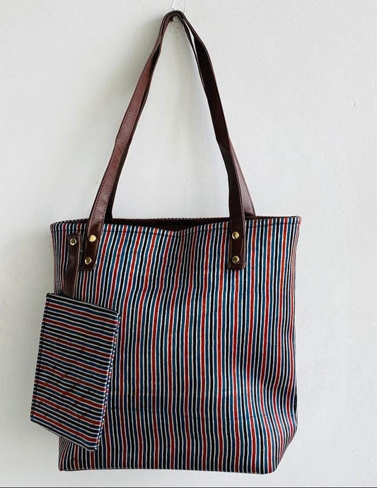 ''Richa'' shoulder bags in handbags