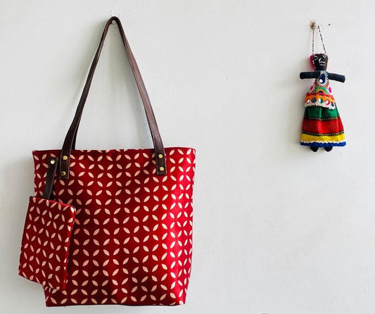 ''Richa'' handcrafted shoulder bag