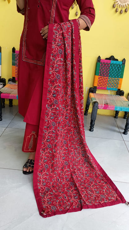 "Anika"Plain cotton mirror work kurti pant set with natural cotton dupatta