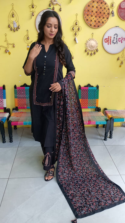 "Anika" Black cotton mirror work kurti pant set with natural cotton dupatta