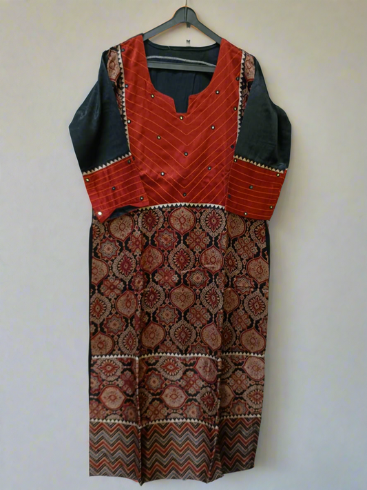 "Naity" mashroo mirror work kurti