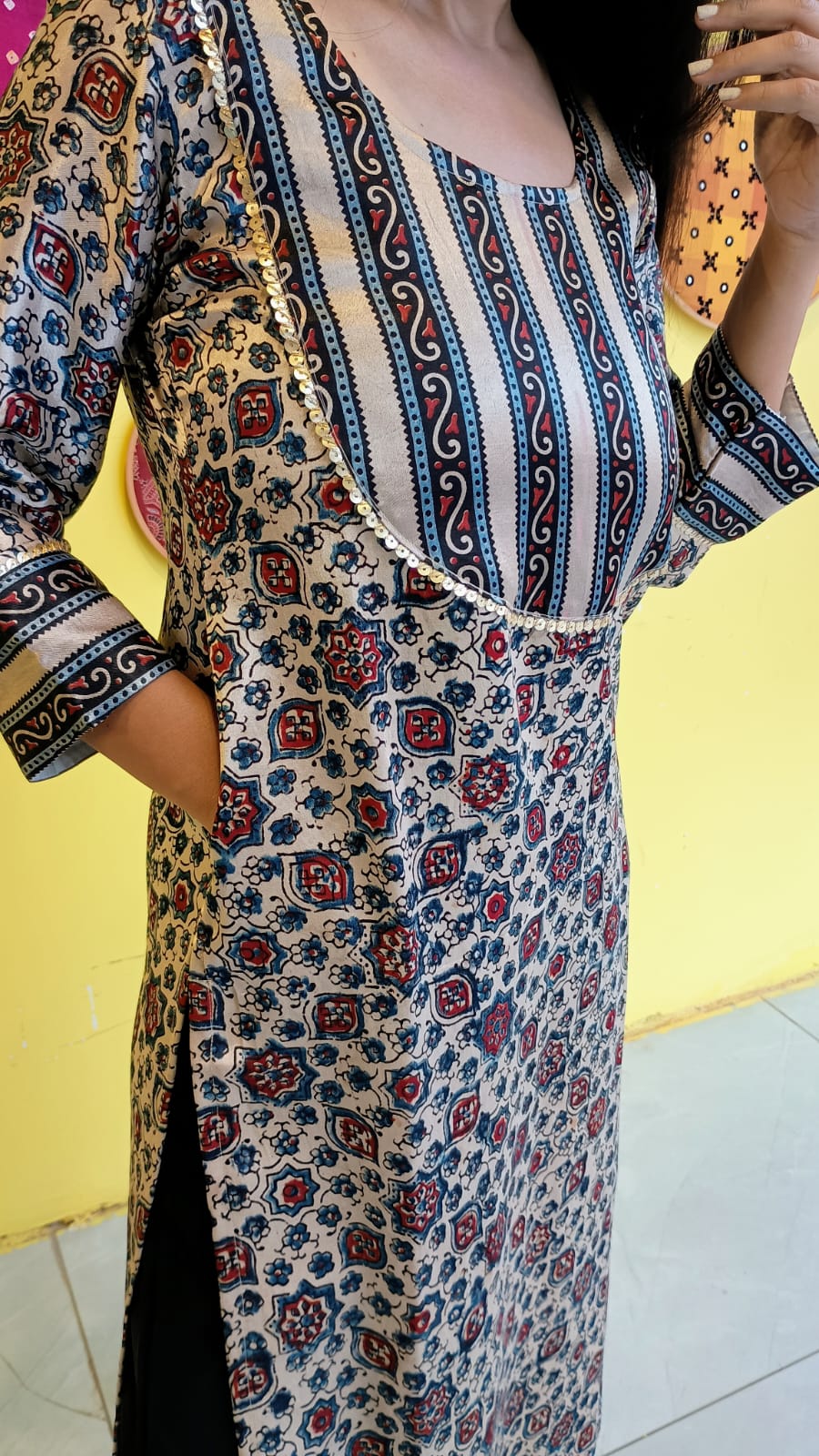 ''Naity'' mashroo kurti