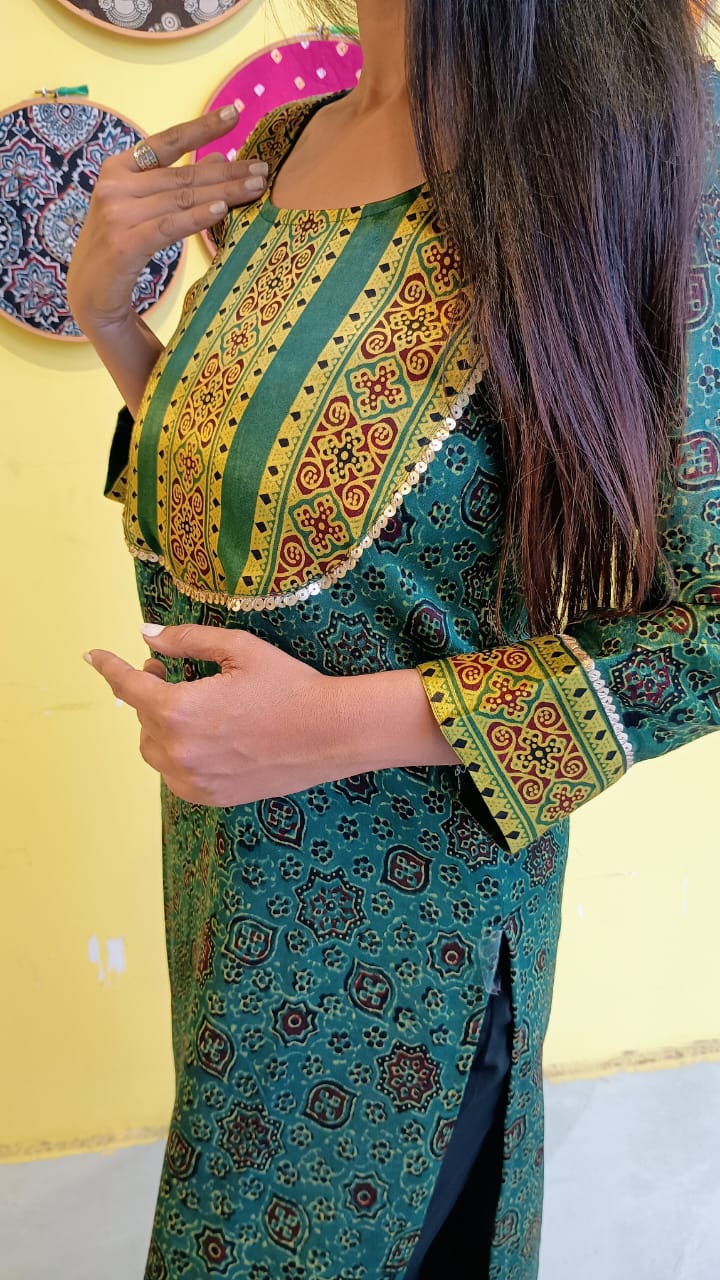 ''Naity''  mashroo kurti