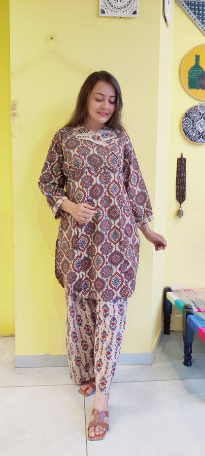 *Ashwini*off white natural handblock cotton kurti pant co-ord set
