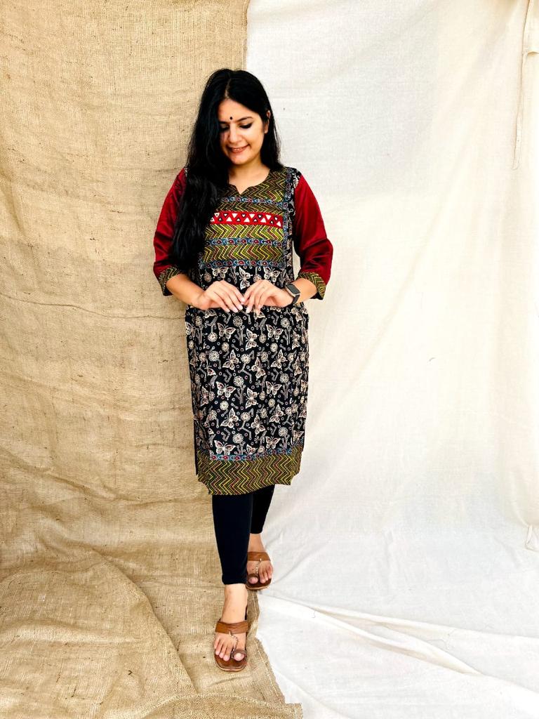 *Naity* mashroo printed mirror work kurti