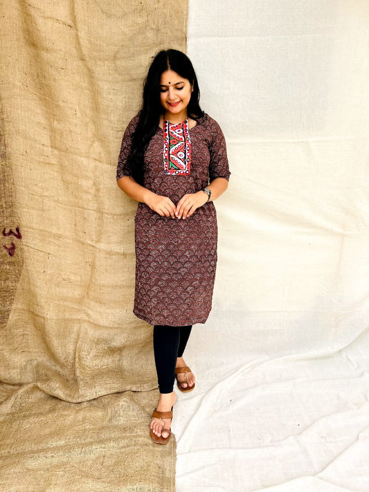 "VEERA" Natural kutchi patch work kurti